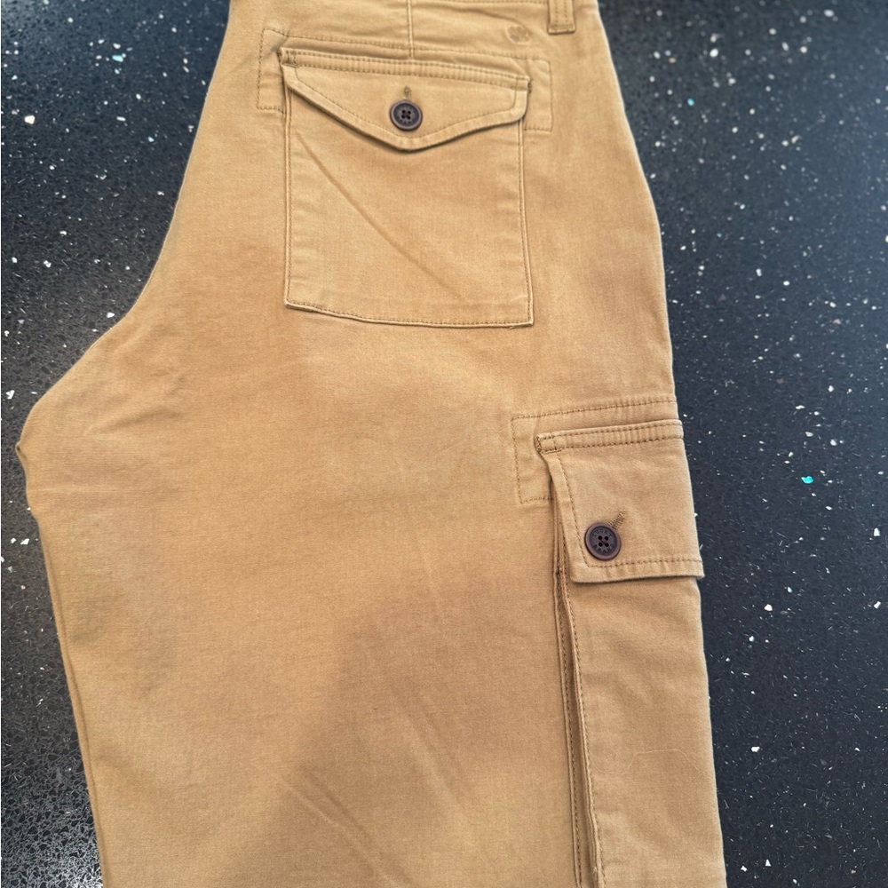 NWT Lucky Brand Men's Brown Cargo Shorts
New with tags